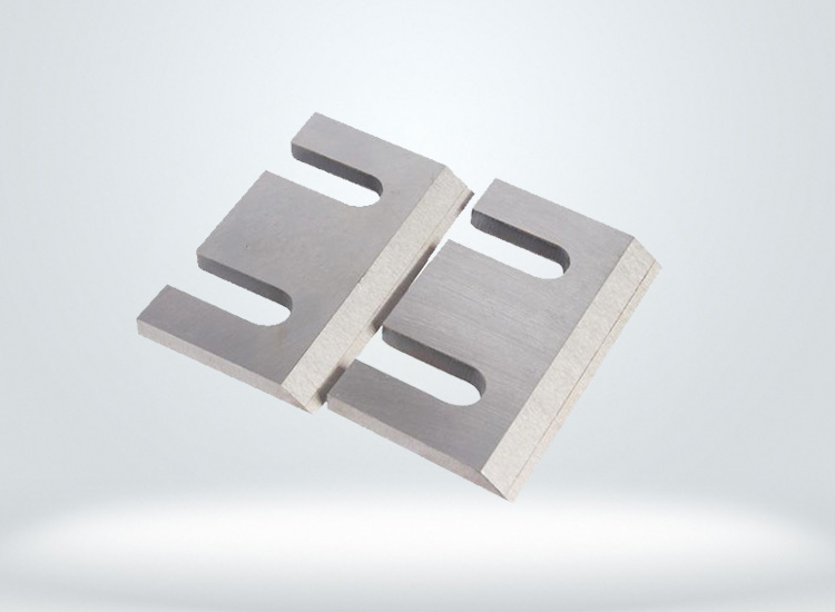 刀口鑲(xiang)鋼刀