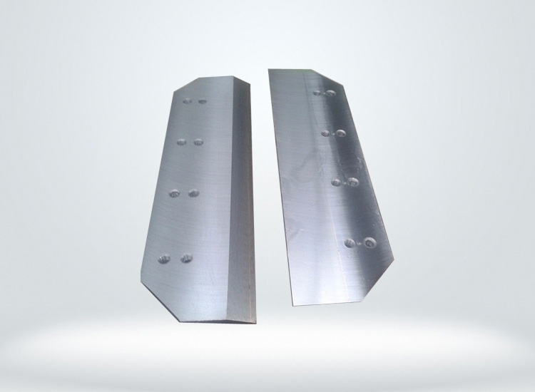 刀口鑲(xiang)鋼刀