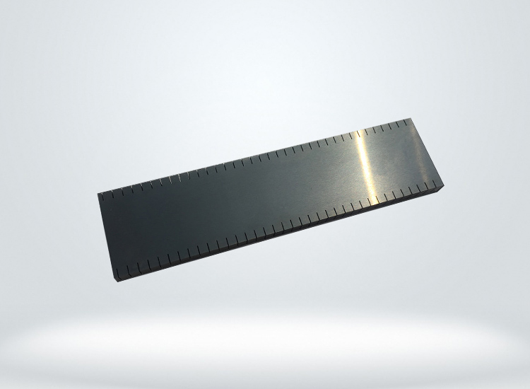 分(fen)切機刀片(piàn)