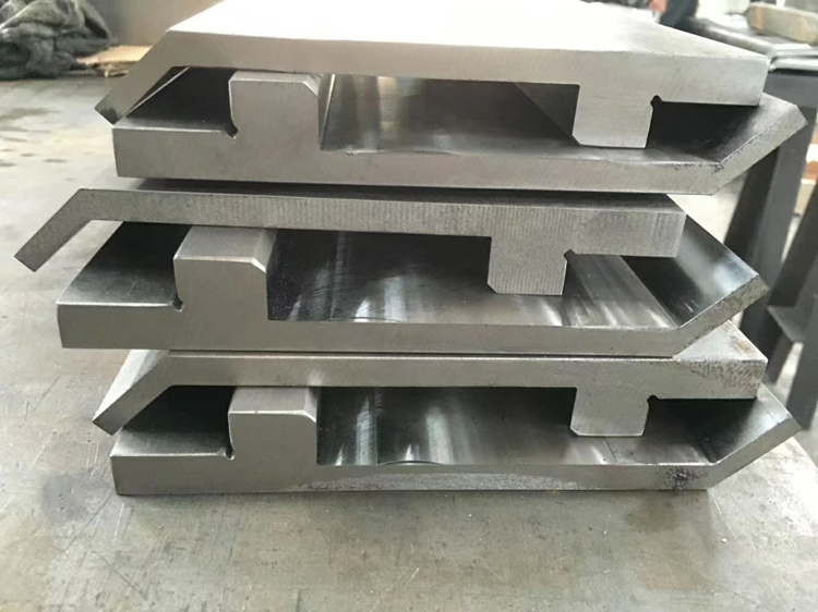 折彎(wan)機模具