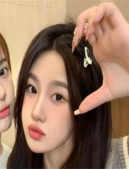 《巴迪霍利传》剪辑手法分析开创性的：节奏把控与转场技巧探讨